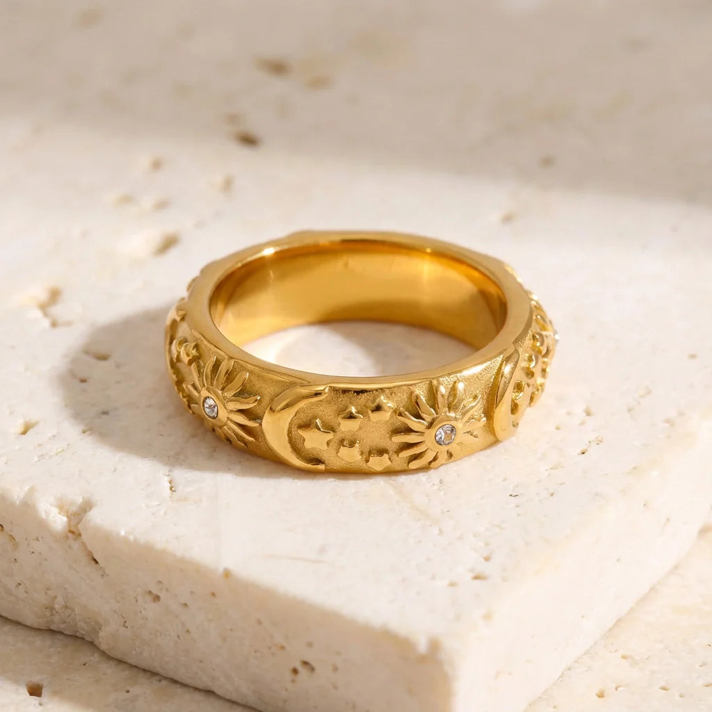 Luna ring